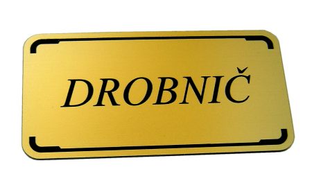 napisna tablica za vrata z graviranim napisom po želji kupca.